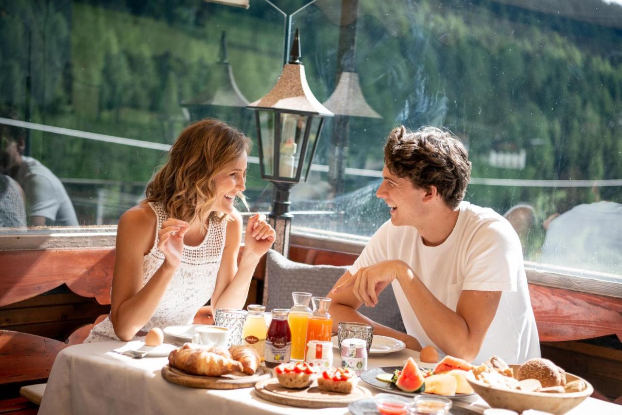 Penserhof - Alpine Hotel & Restaurant エクステリア 写真